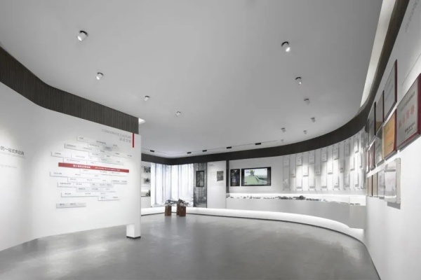 工業(yè)設(shè)備類(lèi)企業(yè)展廳設(shè)計(jì)案例分享